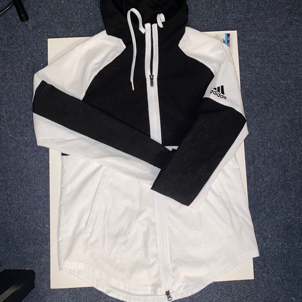 Wind breaker